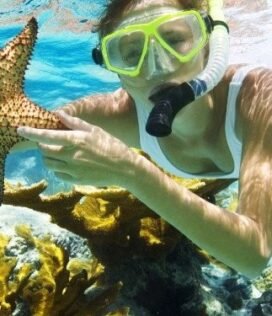 Image of snorkeling in Jamaica