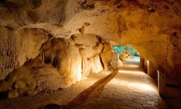 Image of Green Grotto Cave